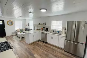 2402 Santa Rita St, Austin, TX 78702 - Photo 5