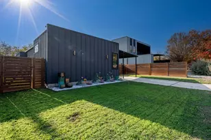 7525 Delafield Ln, Austin, TX 78752 - Photo 3