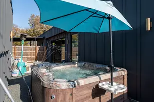 7525 Delafield Ln, Austin, TX 78752 - Photo 23