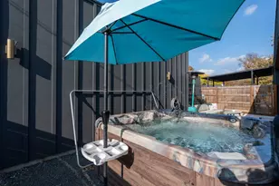 7525 Delafield Ln, Austin, TX 78752 - Photo 25