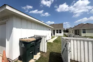 133 Fabion St, Kyle, TX 78640 - Photo 17