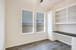 2300 Lookout Range Dr, Leander, TX 78641 - Photo 9