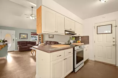 200 Blanket Flower Drive, Bastrop, TX 78602 - Photo 17