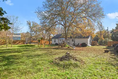 200 Blanket Flower Drive, Bastrop, TX 78602 - Photo 5
