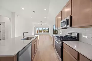 10906 Mystic Timber Dr, Austin, TX 78754 - Photo 11