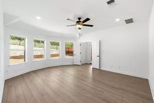 7009 Cliff Rose Dr, Spicewood, TX 78669 - Photo 9