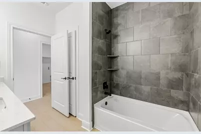 7009 Cliff Rose Drive, Spicewood, TX 78669 - Photo 21