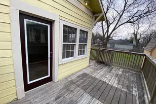 303 Taylor St, Hutto, TX 78634 - Photo 15