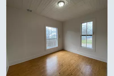 303 Taylor Street, Hutto, TX 78634 - Photo 11