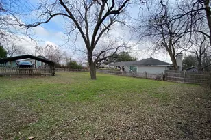 303 Taylor St, Hutto, TX 78634 - Photo 19