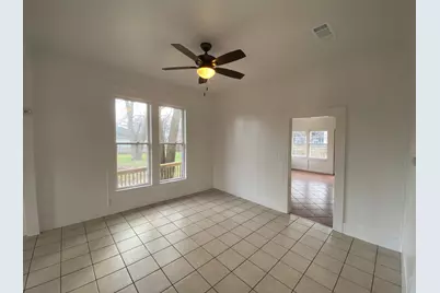 303 Taylor Street, Hutto, TX 78634 - Photo 9