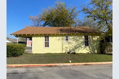 303 Taylor Street, Hutto, TX 78634 - Photo 3