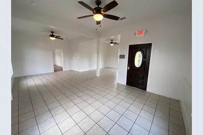 303 Taylor Street, Hutto, TX 78634 - Photo 5