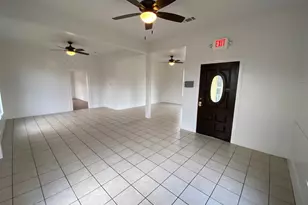 303 Taylor St, Hutto, TX 78634 - Photo 5