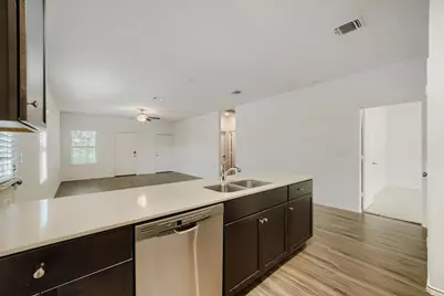 7001 Tonka Lane, Austin, TX 78744 - Photo 13