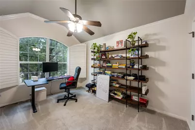 12920 Bloomfield Hills Lane, Austin, TX 78732 - Photo 25