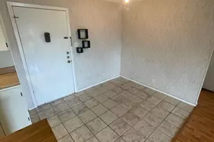 910 Duncan Ln, Austin, TX 78705 - Photo 5