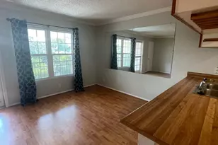 910 Duncan Ln, Austin, TX 78705 - Photo 7