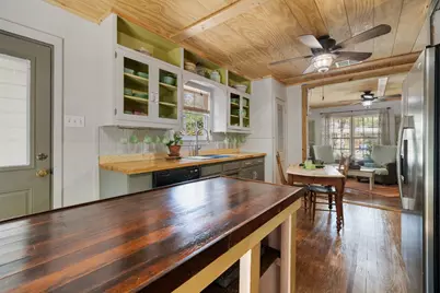 1701 W 7th Street, Taylor, TX 76574 - Photo 13