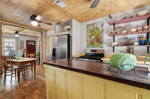 1701 W 7th St, Taylor, TX 76574 - Photo 11