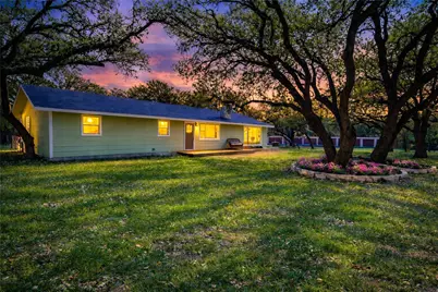 207 Haley, Johnson City, TX 78636 - Photo 5