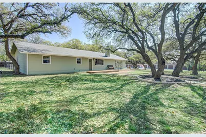 207 Haley, Johnson City, TX 78636 - Photo 7