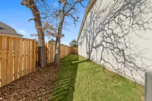604 Lightstone Dr, Georgetown, TX 78633 - Photo 33