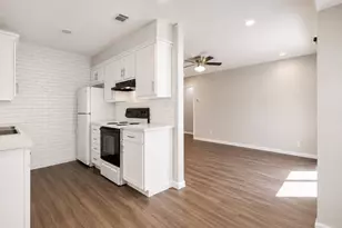 412 Craddock Ave, San Marcos, TX 78666 - Photo 1