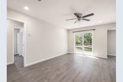 412 Craddock Avenue, San Marcos, TX 78666 - Photo 3