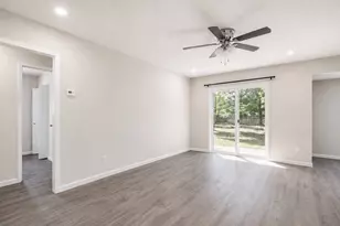 412 Craddock Ave, San Marcos, TX 78666 - Photo 3