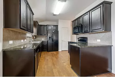 1013 Hawkeye Point Road, Georgetown, TX 78626 - Photo 11