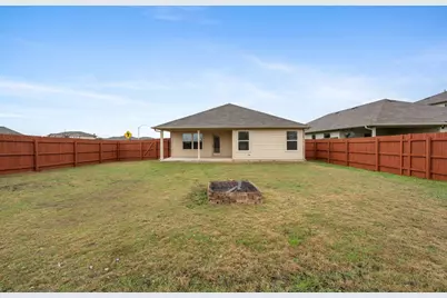 1013 Hawkeye Point Road, Georgetown, TX 78626 - Photo 31