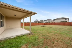 1013 Hawkeye Point Rd, Georgetown, TX 78626 - Photo 29
