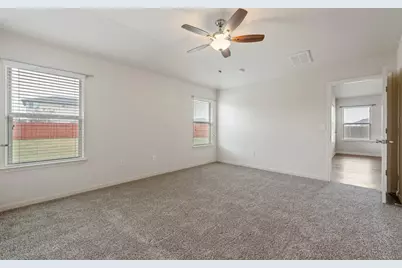 1013 Hawkeye Point Road, Georgetown, TX 78626 - Photo 19