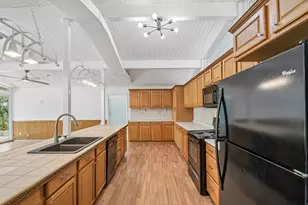 21103 Dawn Dr, Lago Vista, TX 78645 - Photo 13