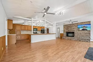 21103 Dawn Dr, Lago Vista, TX 78645 - Photo 9
