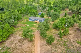 130 Linda Ln, Bastrop, TX 78602 - Photo 5