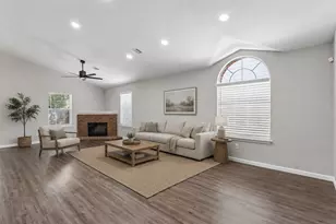 10629 Hendon St, Austin, TX 78748 - Photo 3
