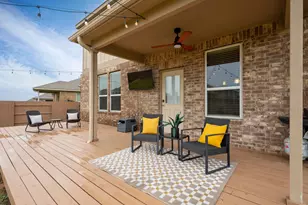 129 Purple Heart Dr, Buda, TX 78610 - Photo 27