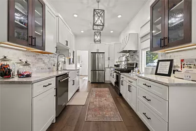 119 San Antonio Street, Fredericksburg, TX 78624 - Photo 9