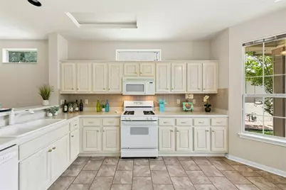 104 Anemone Way, Georgetown, TX 78633 - Photo 9