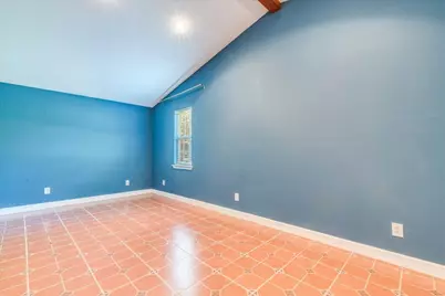 609 Cottonwod Street, Lockhart, TX 78644 - Photo 9