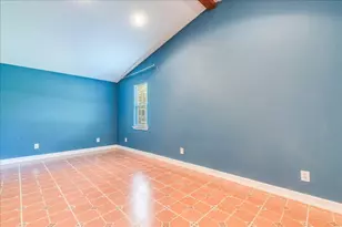 609 Cottonwod St, Lockhart, TX 78644 - Photo 9