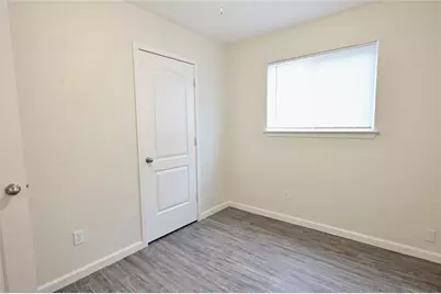 5007 Table Top Trail #B, Austin, TX 78744 - Photo 9