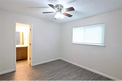 5007 Table Top Trail #B, Austin, TX 78744 - Photo 7