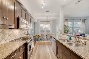 1009 Taulbee Ln, Austin, TX 78757 - Photo 11