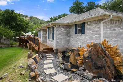 305 Mountain View, Sunrise Beach, TX 78643 - Photo 3