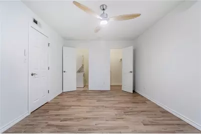 400 W 35th. Street #103, Austin, TX 78705 - Photo 19
