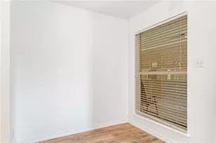 400 W 35th St, Austin, TX 78705 - Photo 11