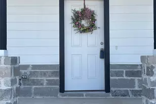 314 Ashby Dr, Hutto, TX 78634 - Photo 17